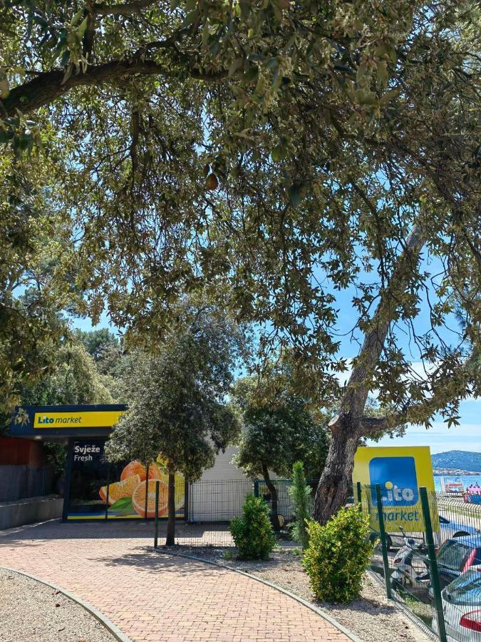 Mobile Home Tonka Biograd Na Moru Dış mekan fotoğraf